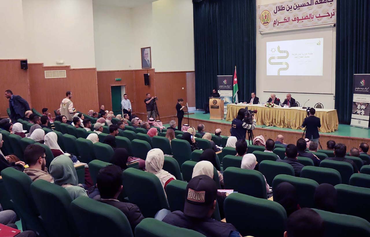 جلسة للمجلس الإقتصادي والإجتماعي الاردني بجامعة الحسين بن طلال في معان.
